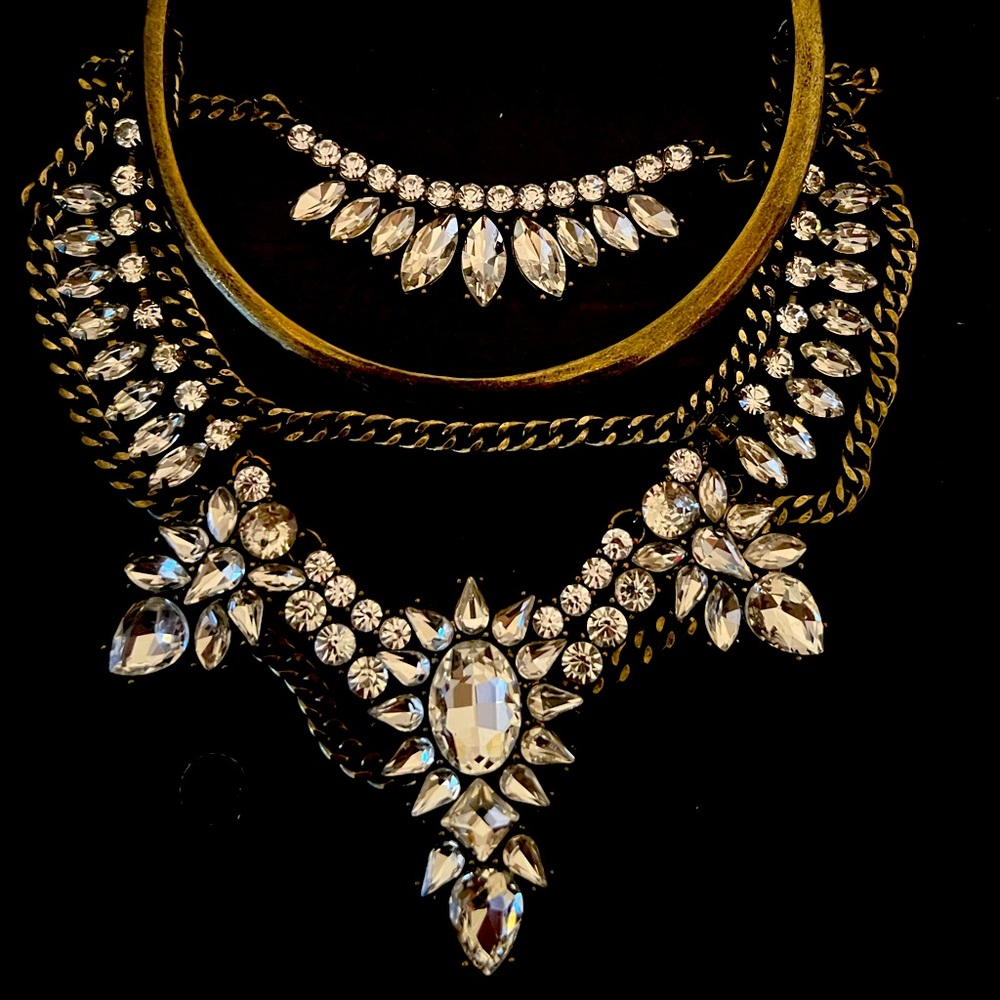 Fancy rhinestone statement necklace